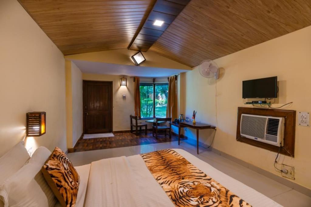 Corbett Wild Resorts & Spa Garjia Экстерьер фото